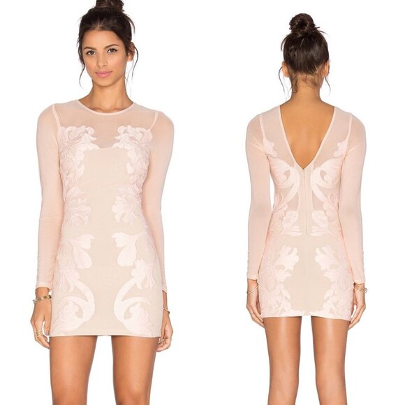 NEW Sky Kirsi Blush Dress Size Medium - Picture 1 of 9
